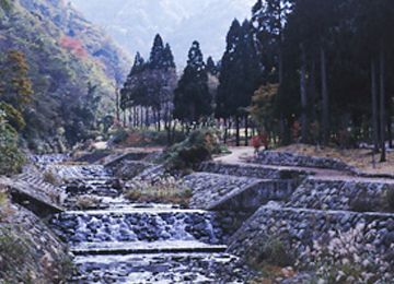 三川山